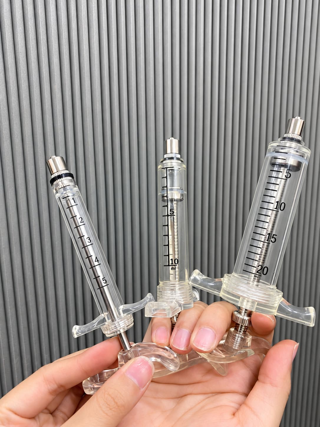 Xi lanh thú y thân nhựa 5 / 10 / 20 ml